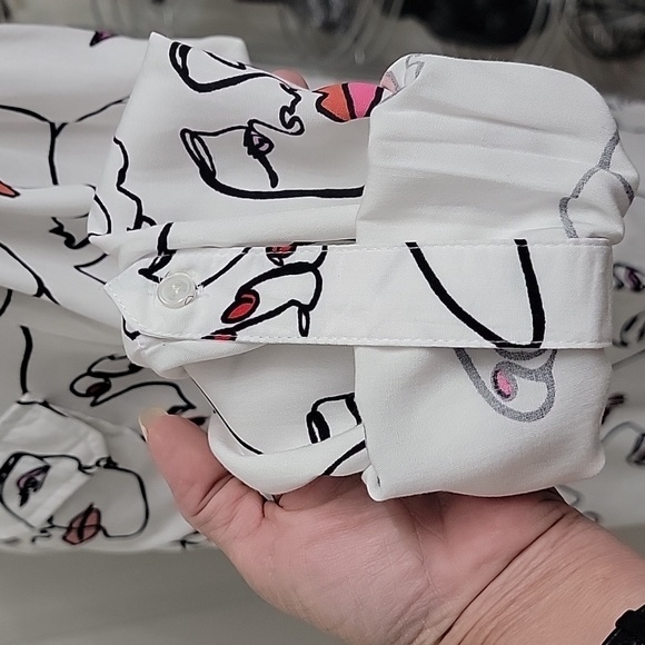 milk & honey, Size L, All Over Face Print - Line Art Long Sleeve Blouse - Picture 5 of 12